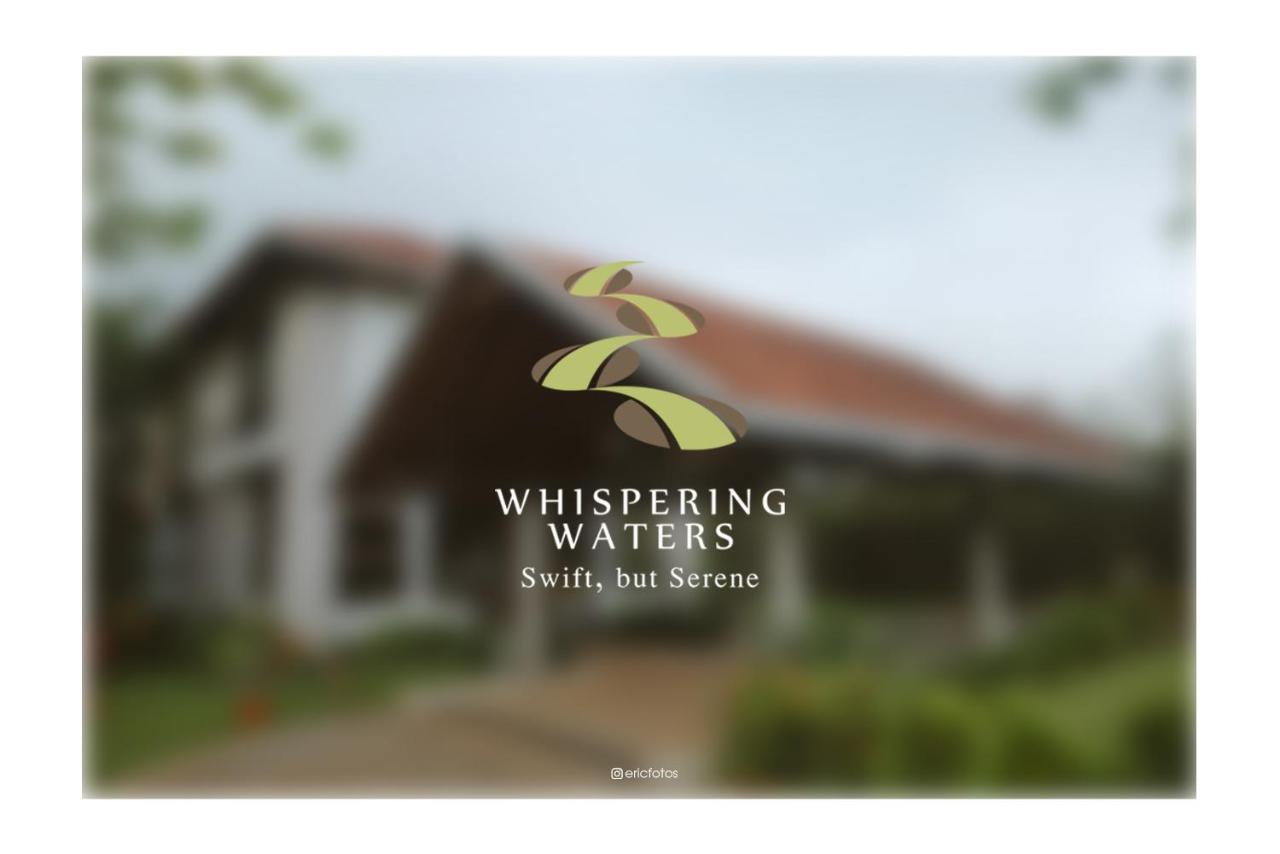 Hotel Whispering Waters Malayāttūr Zewnętrze zdjęcie