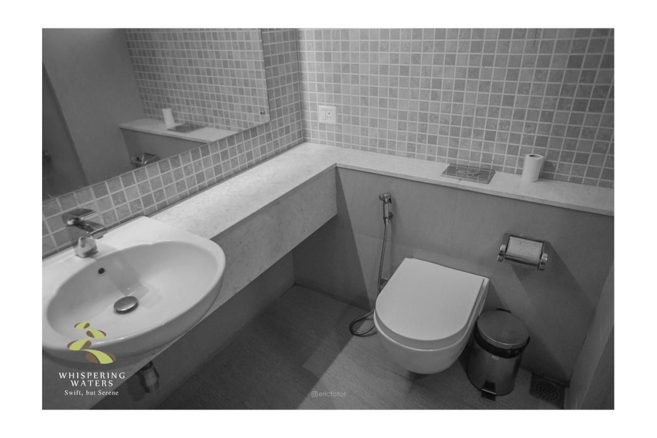 Hotel Whispering Waters Malayāttūr Zewnętrze zdjęcie